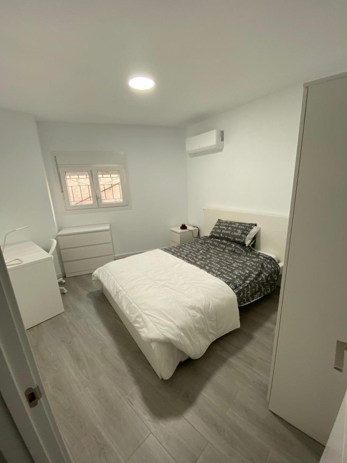 3 Con Terraza Junto A Monte Victoria Apartment Málaga