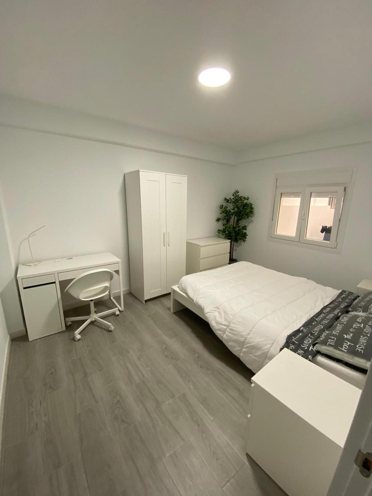 3 Con Terraza Junto A Monte Victoria Apartamento Málaga